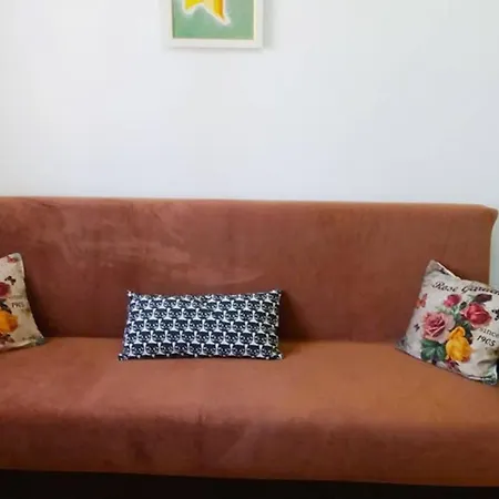Apartment Aldine Comfort : Entire With 2 Bedrooms