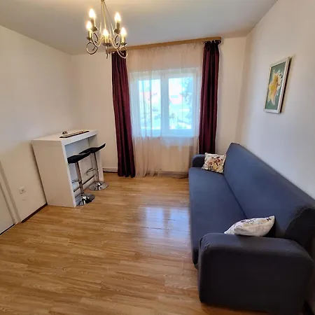 Aldine Comfort : Entire With 2 Bedrooms Apartment