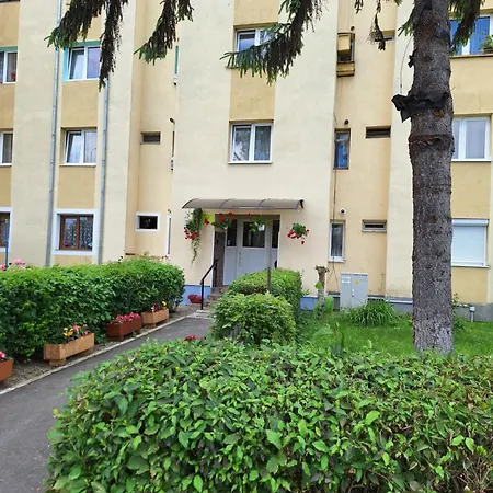 Apartment Aldine Comfort : Entire With 2 Bedrooms *